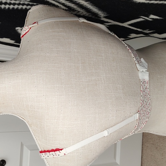 ❤️EUC Victoria's Secret Body by Victoria Lined Demi Convertible T-Shirt Bra, 32D - Picture 6 of 11